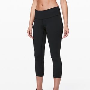 Lululemon Wunder Under Cropped Leggings